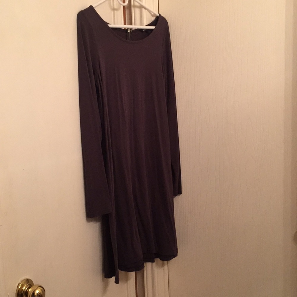 Dress - Picture 4 of 4